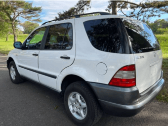 Car White SUV Mercedes 2