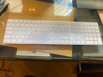 Apple Magic Keyboard + Numeric pad in Spanish (Latin America) 1