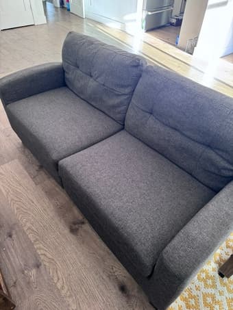 Nice clean sofa for 3 1