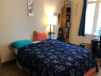 Lease takeover: bedroom in a 2br/1b comfy Redwood City Apartment 2