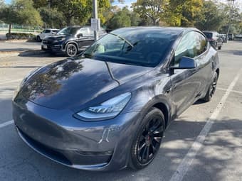 Selling Tesla Model Y. Amazing condition, <20,000 miles 1