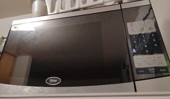 Oster Microwave Oven 1