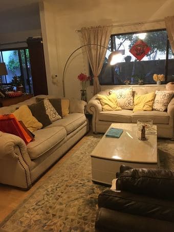 3B2.5B House near San Antonio Shopping Center 1