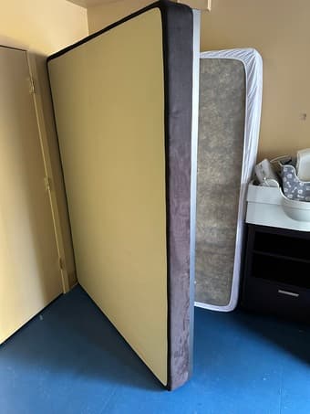 Queen mattress and box spring/frame 1