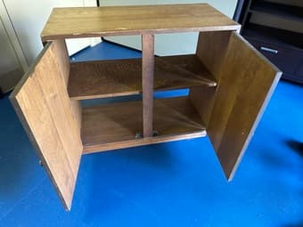 Small standalone cabinet 2