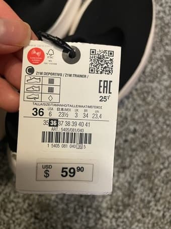 Selling women shoes size 6 3