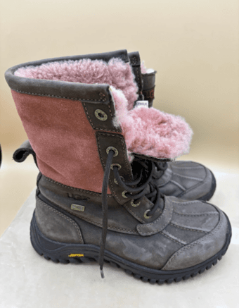 Women's Shoes, sizes 5.5-7.5 and 9 2