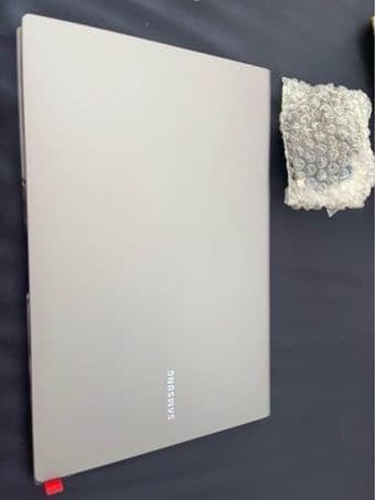 NEW SAMSUNG GALAXY BOOK S 3