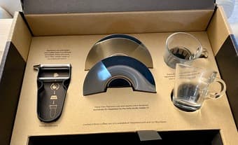 Nespresso - Espresso cups and saucers 1