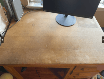 free desk 1