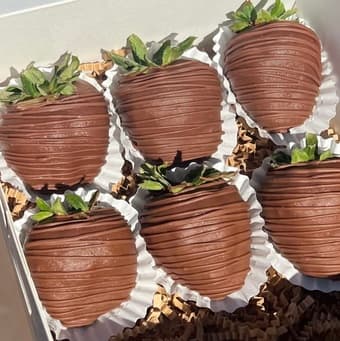 Valentine’s Day Chocolate Strawberries! (pay what you can) 1