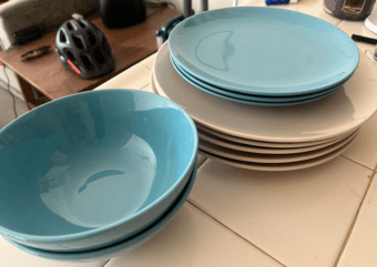 IKEA PLATES AND BOWLS 1
