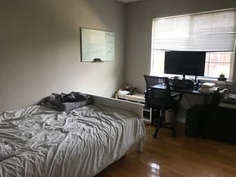 Cozy bedroom in a furnished 5BR/3.5BA just off of Oregon and Alma 2