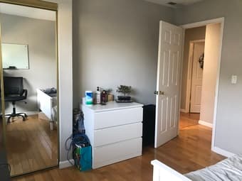 Cozy bedroom in a furnished 5BR/3.5BA just off of Oregon and Alma 3