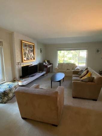 Spacious Bedroom in Shared Palo Alto House [Available April 1st] 4