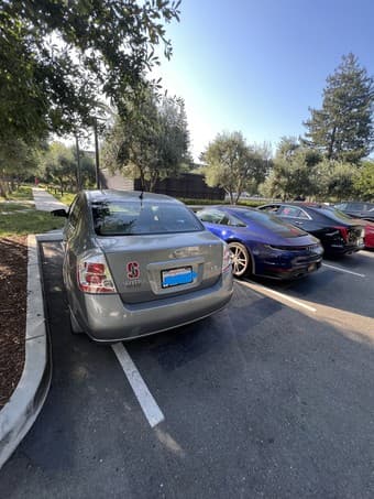 Nissan Sentra 2007 2.0 101k miles 3