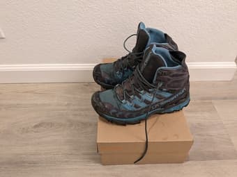 Waterproof hiking boots (La Sportiva Size 7.5 Women's) 1