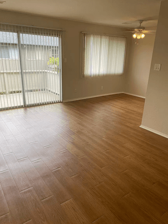 Spacious 1B-1B Apartment with swimming pool access near Stanford 4