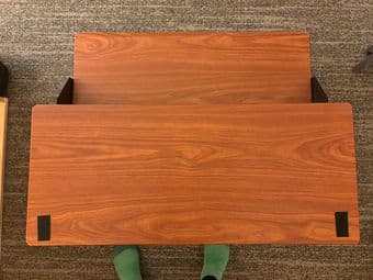 Stand-Up Desk Converter 1