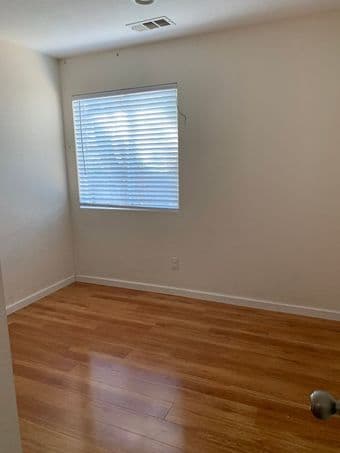 Room in San Mateo 3B/2BA - female preferred - start ASAP 1