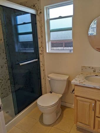 Room in San Mateo 3B/2BA - female preferred - start ASAP 4
