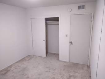 Large single room in apartment unit 1250/month 3
