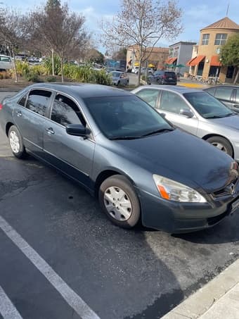 2004 Honda Accord | Low miles Great Condition 2