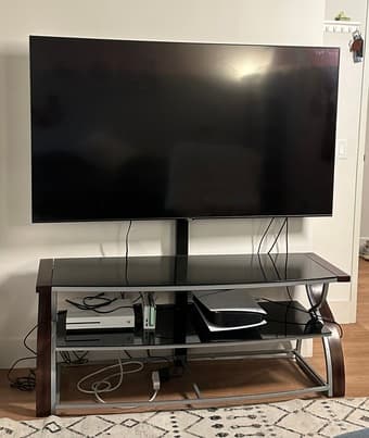 65" Samsung Q70T Series QLED 4k UHD Smart TV with Stand 2
