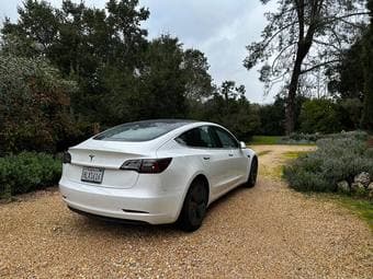 2019 Tesla Model 3 4