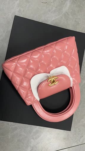 Chanel Kelly Pink Handbag - 23K 3