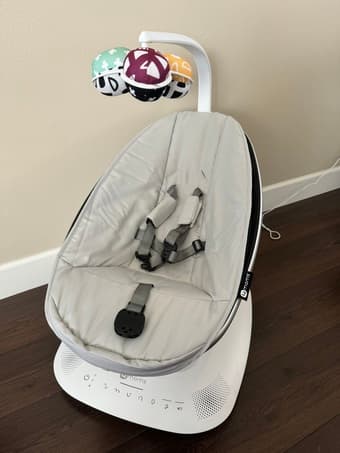 4moms Mamaroo Multi-Motion Baby Swing 1
