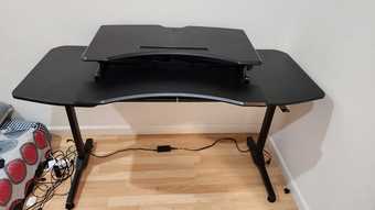 Sit or stand desk 2