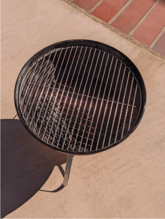 Weber Smokey Joe® Premium Charcoal Grill 14" 2