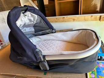 Free Uppababy bassinet 1