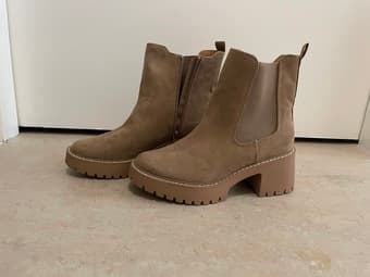 Women's Crispin Chelsea Boots - Size 8, worn once 1