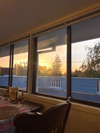 Large 1BR/1BA with outdoor space in Burlingame 1