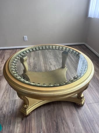 Coffe table - gold with glass top 1