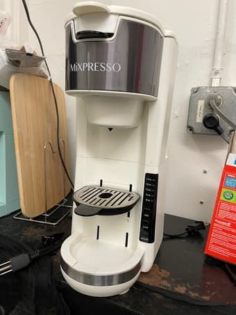 Mixpresso Coffee Maker (Ground Coffee/K Cups) 1
