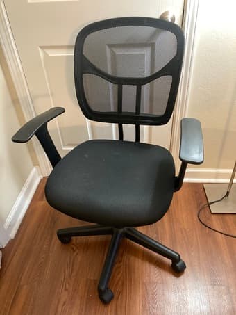Desk chair 1