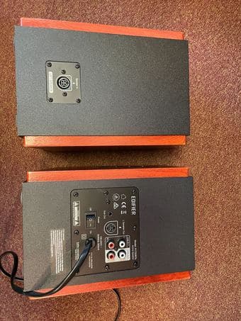 Studio Monitors - Like New Edifier R1700BTs 4