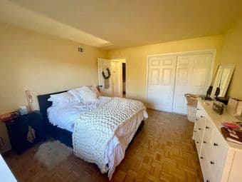 Room Available in Menlo Park - 10 minutes from campus 2