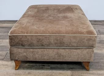 Large Ottoman in Great Condition! 1