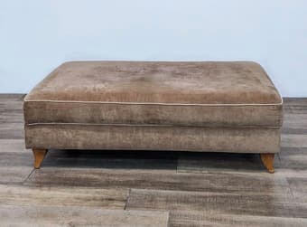 Large Ottoman in Great Condition! 4