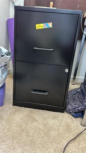 2 drawer metal filing cabinet - Almost new 2