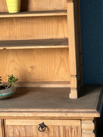 [Selling] Selling solid wood hutch dresser 3