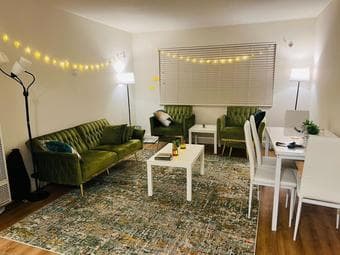 Affordable Renovated 1 bedroom 1 bath Apt in Palo Alto Starting July 1