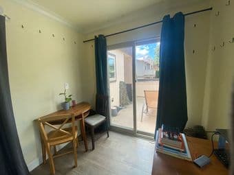 Menlo Park: One bedroom available in a spacious 3 Bed 2 Bath condo 1