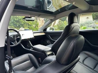 Tesla Model 3 (2019) 4