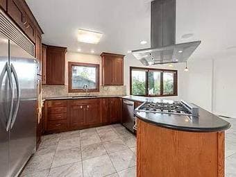 Master Bedroom with Private Entrance and Ensuite 3