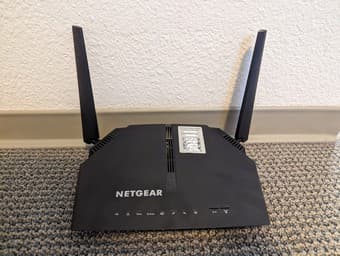 Modem Router NETGEAR C6220 + coax cable 1